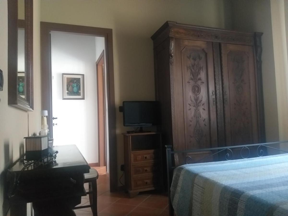 Mosci'S Bed & Beer Bed and Breakfast San Damiano dʼAsti Buitenkant foto
