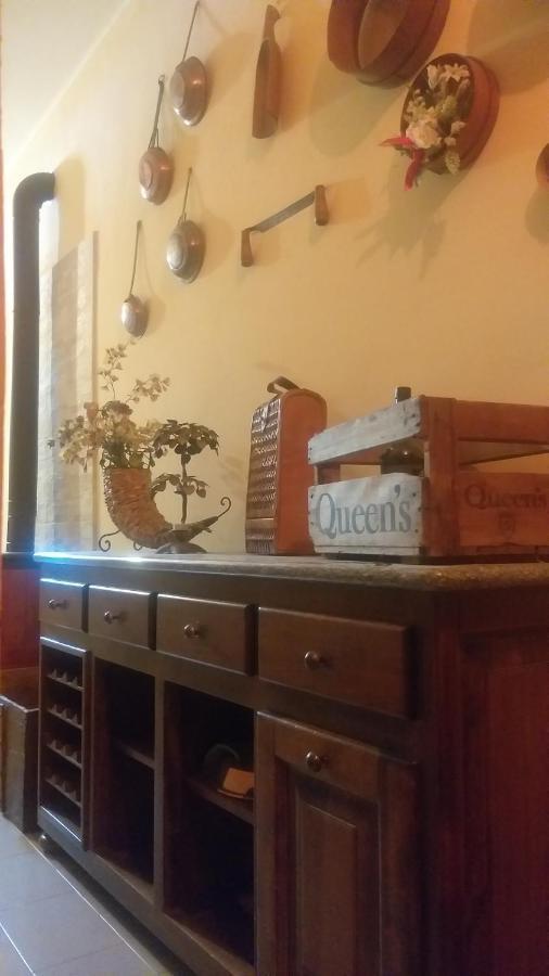 Mosci'S Bed & Beer Bed and Breakfast San Damiano dʼAsti Buitenkant foto