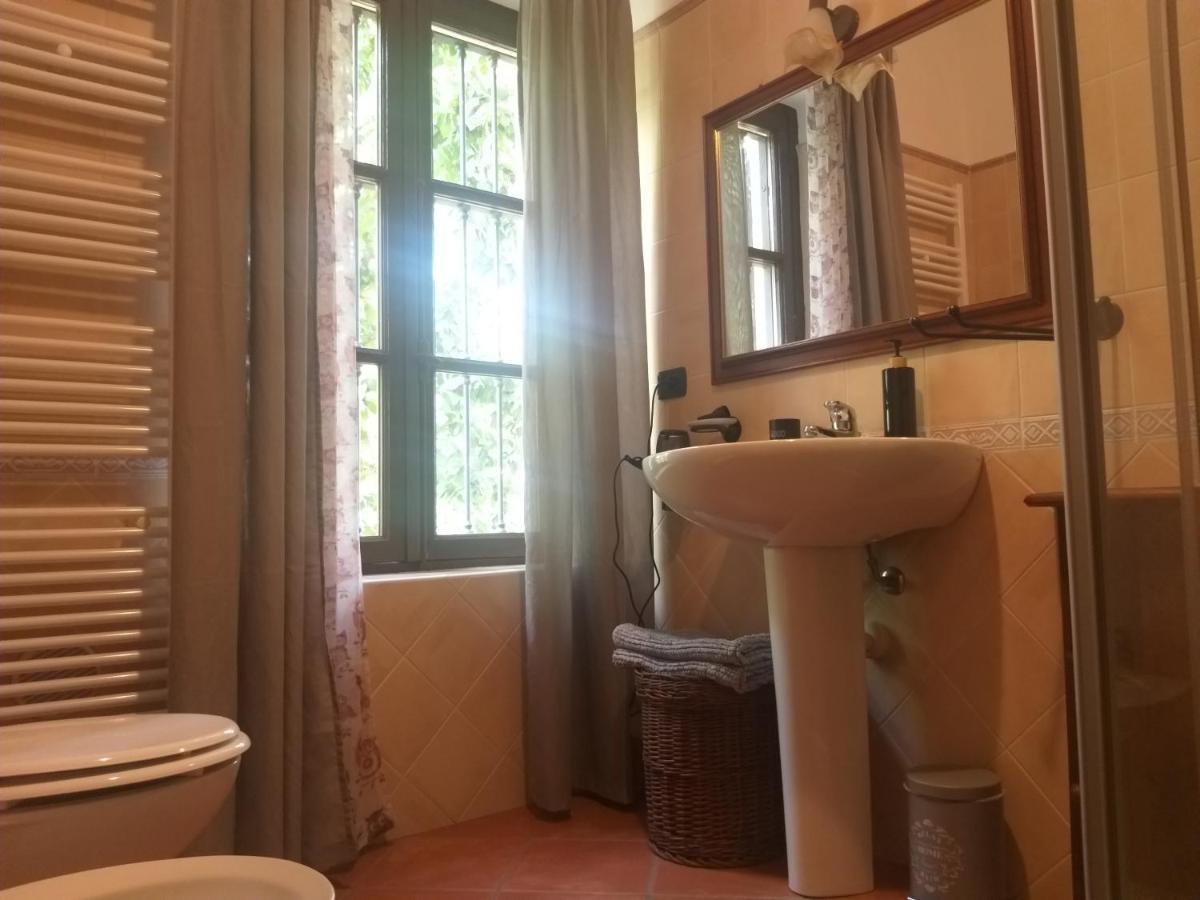 Mosci'S Bed & Beer Bed and Breakfast San Damiano dʼAsti Buitenkant foto